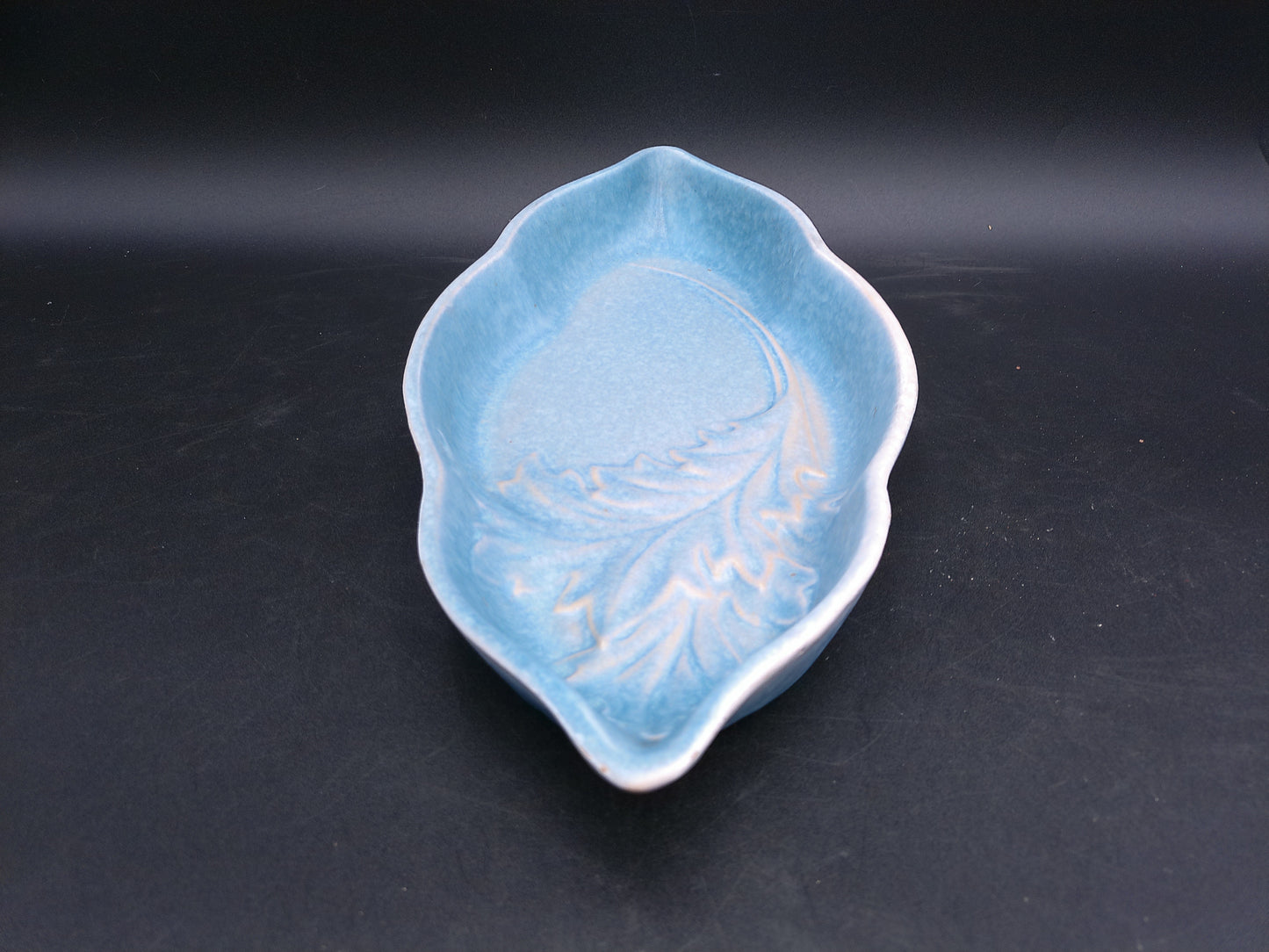 Roseville Rozane Leaf Shaped Stoneware Bowl 1941