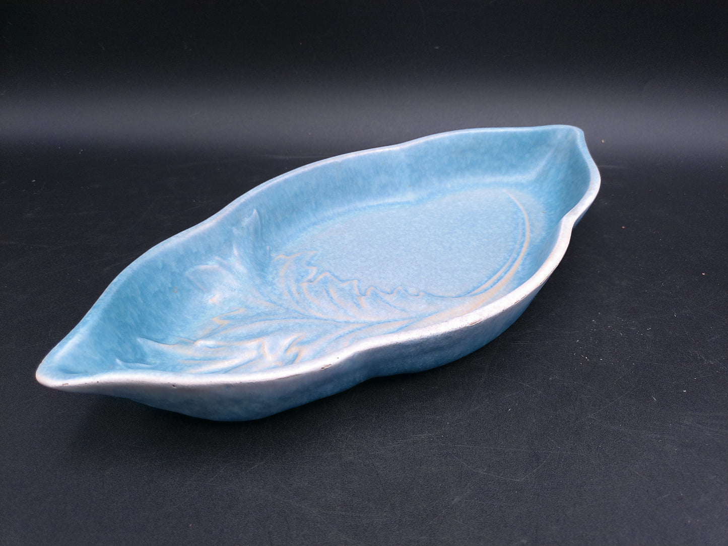 Roseville Rozane Leaf Shaped Stoneware Bowl 1941