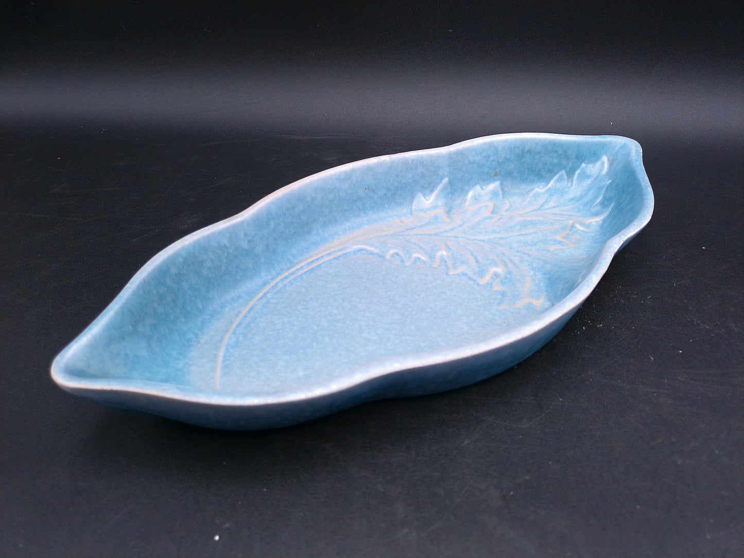 Roseville Rozane Leaf Shaped Stoneware Bowl 1941