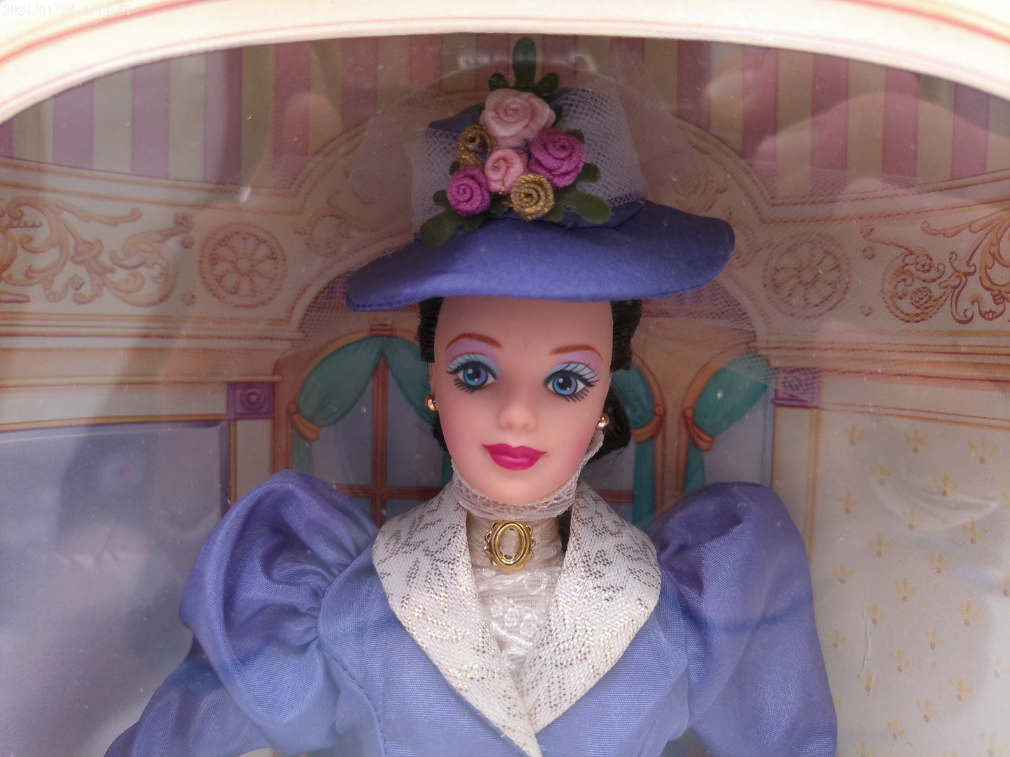1997 Mrs. P.F.E. Albee Barbie " An Avon Exclusive "First in Series