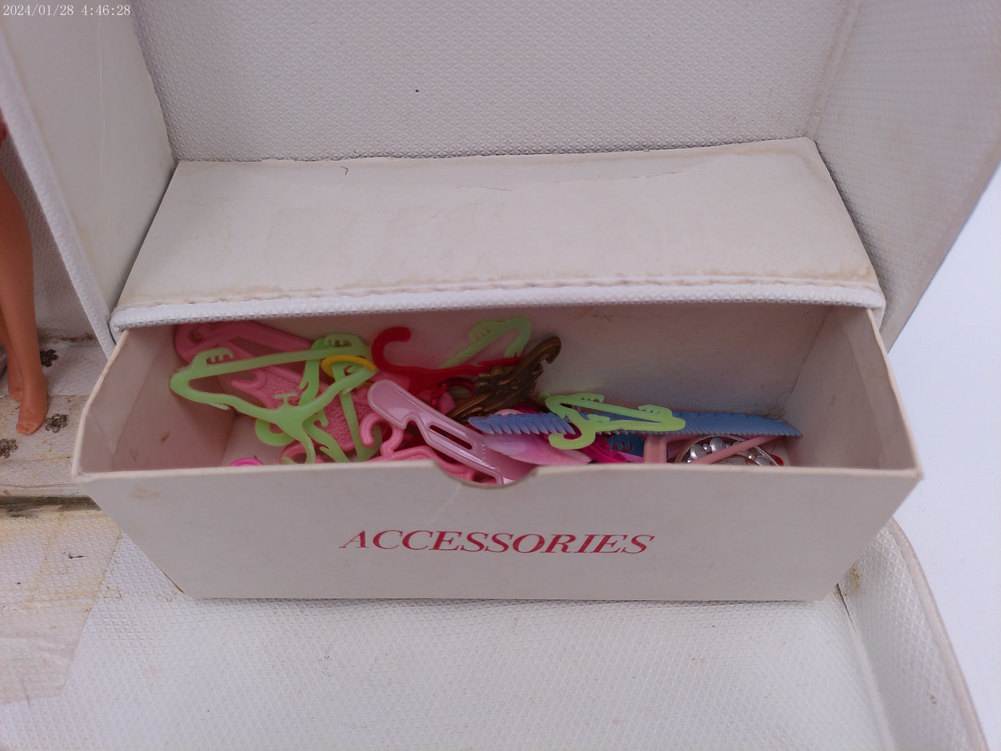 Vintage 1967 Barbie Doll Case with Barbie inside