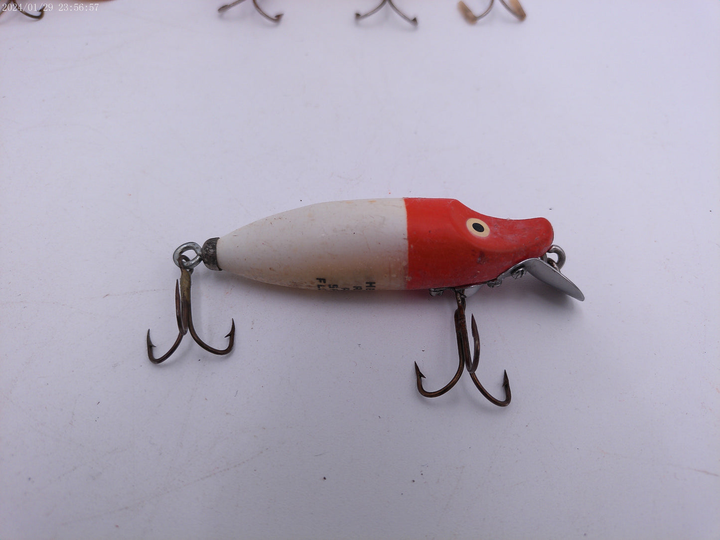 Fishing Lures Vintage lot of 6 plus kicker
