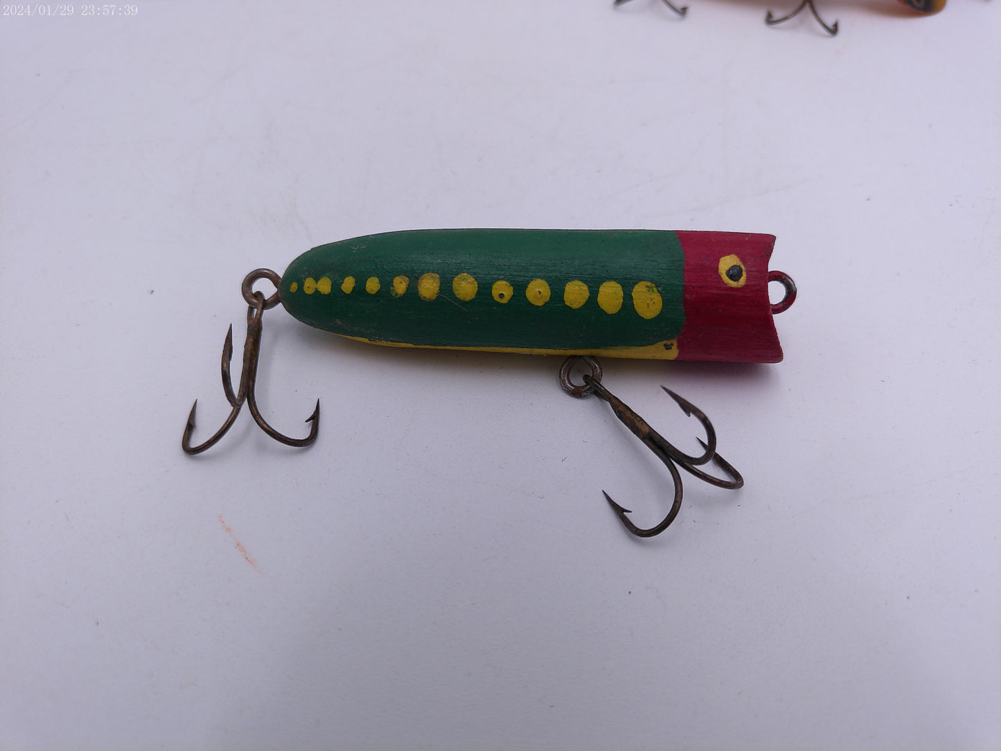 Fishing Lures Vintage lot of 6 plus kicker