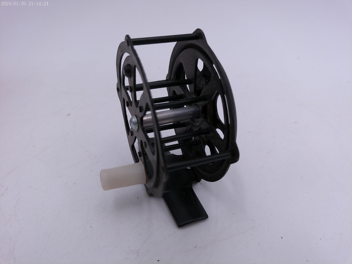 KMART 44 Single Action Fly Reel I Open Box and weights