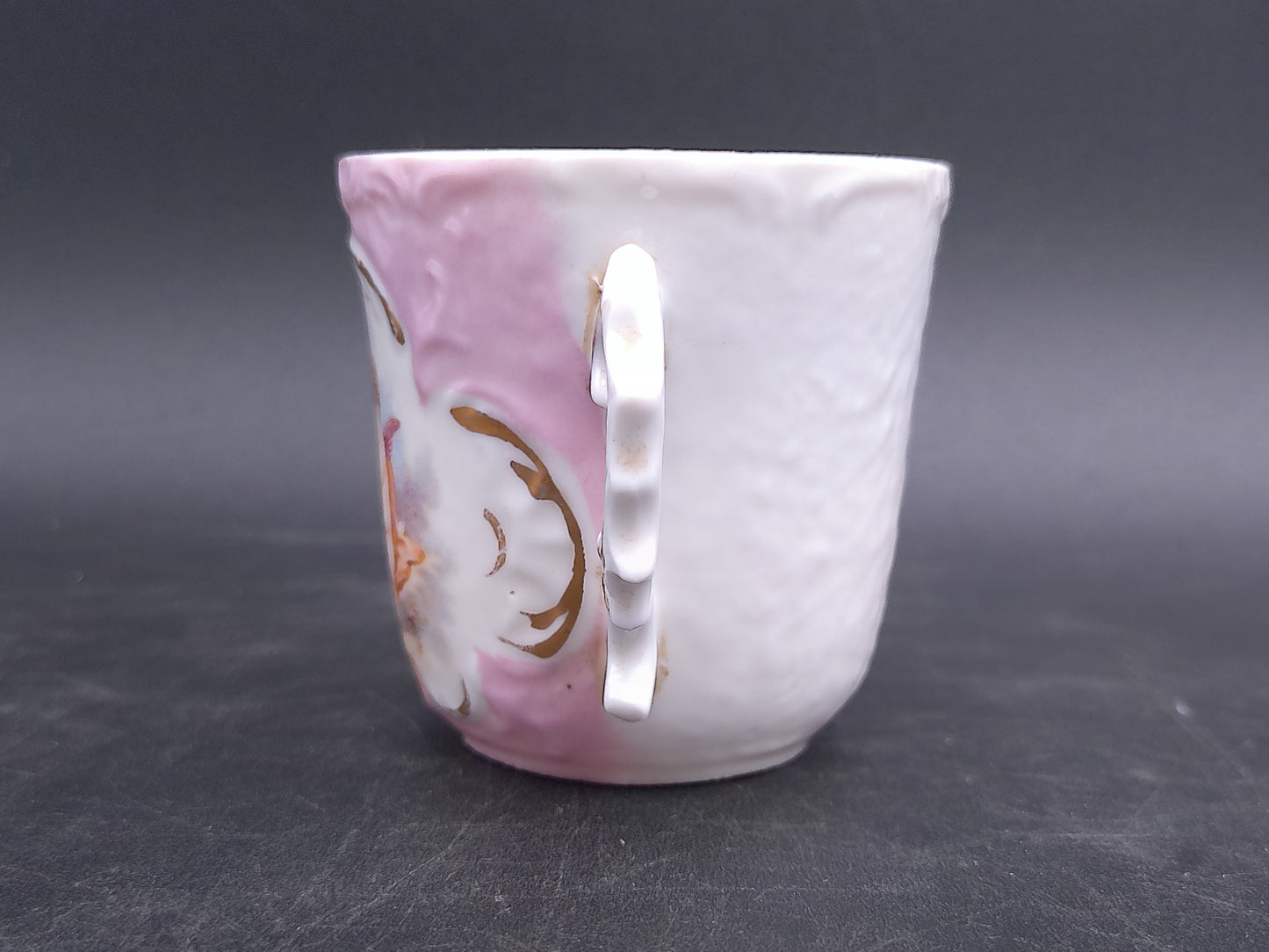 Tea Coffee Cup Beautiful Design Gold Plated Lines with Cute Cherubs From the 1950s