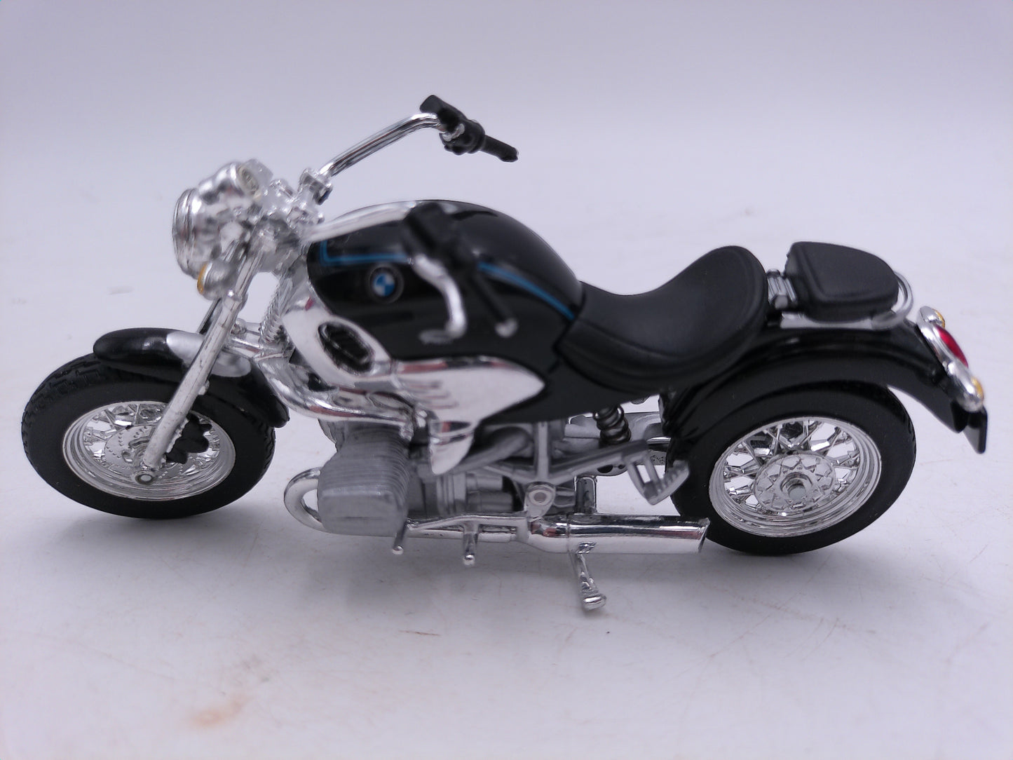 Lot of 9 Motorcycles Including Maisto Harley-Davidson 1962 FLH Duo Glide and more