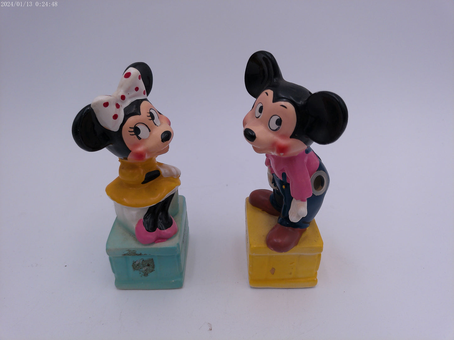 Walt Disney Mickey & Minnie Mouse Salt and Pepper Shakers - Rare Vintage 1952