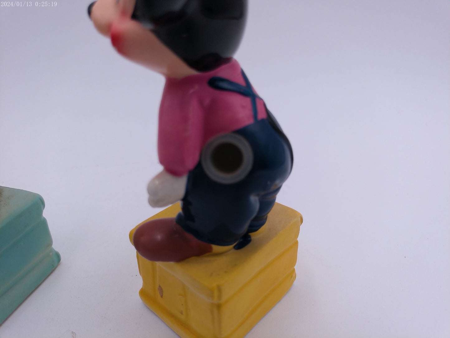 Walt Disney Mickey & Minnie Mouse Salt and Pepper Shakers - Rare Vintage 1952