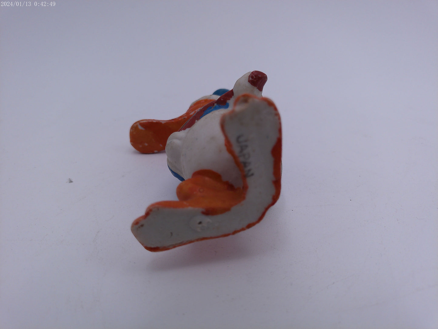 Donald Duck Long Bill  Bisque Musician Playing Violin 4 1/2” Disney 1930s Japan