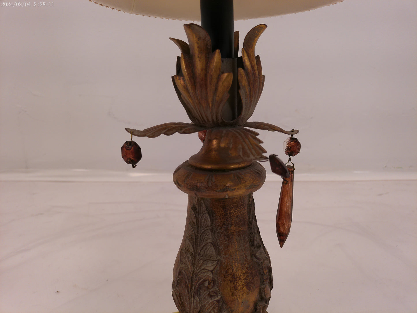 Unique Metal Decorative Design Lamp