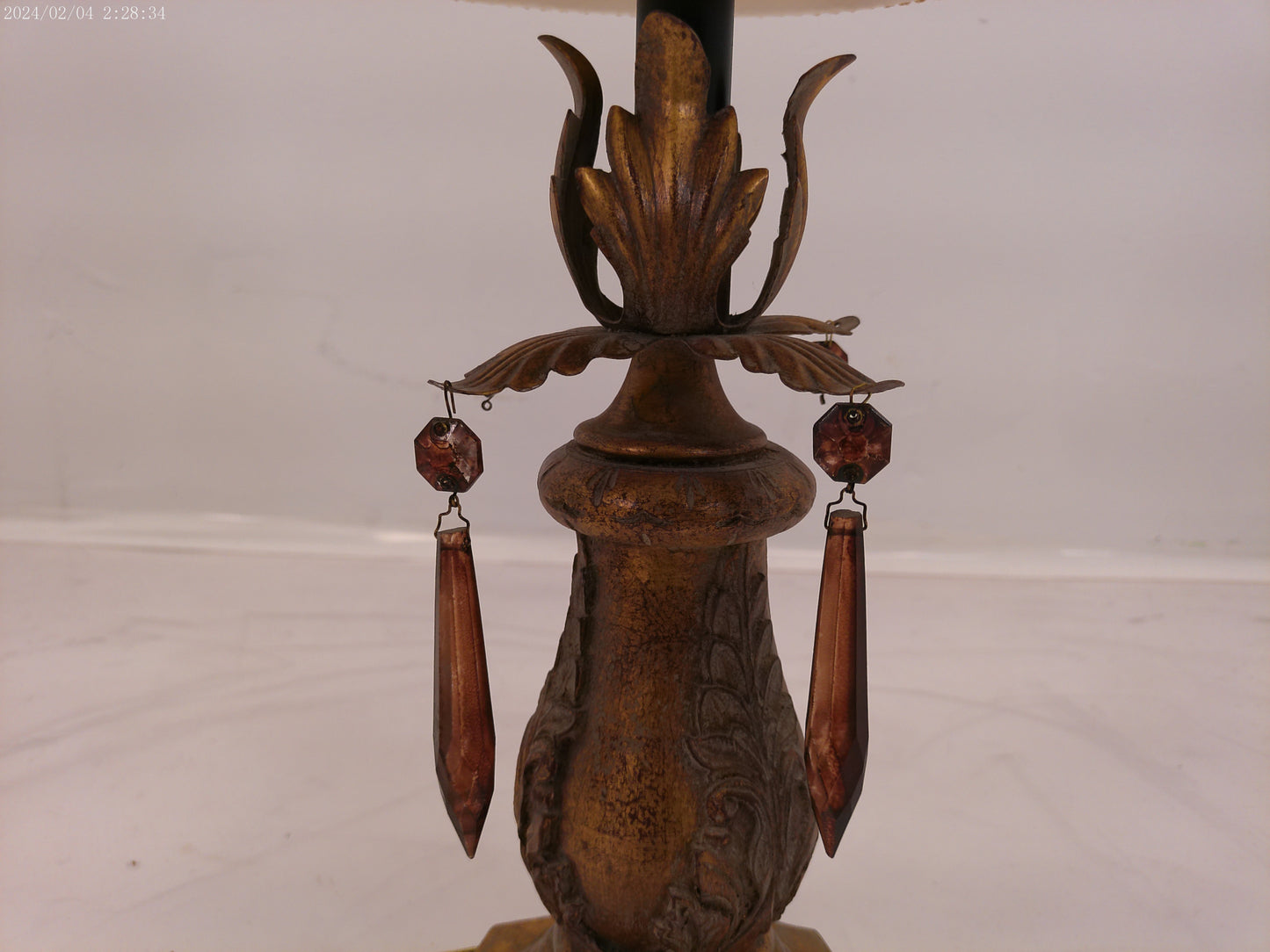 Unique Metal Decorative Design Lamp