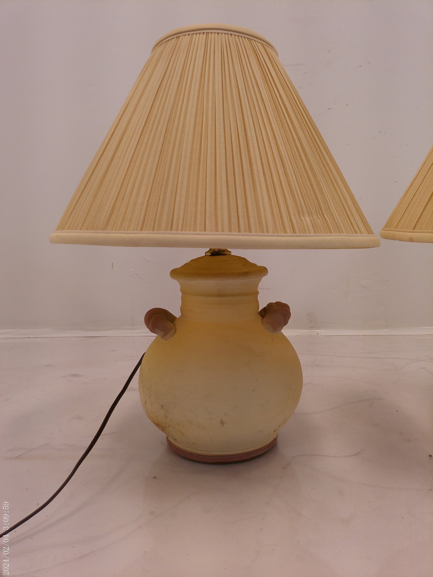 Pair of Traditional Beige Table Lamps