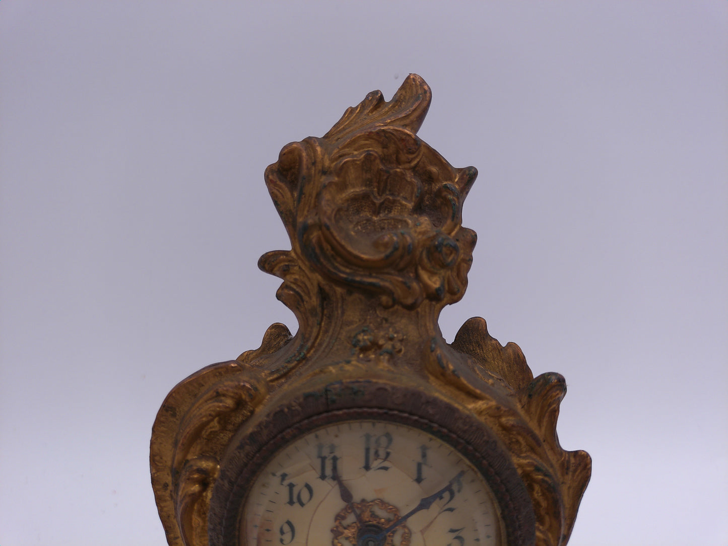 Brass Clock wind Up Cast Iron Victorian Shelf Mantle Clock Ornate