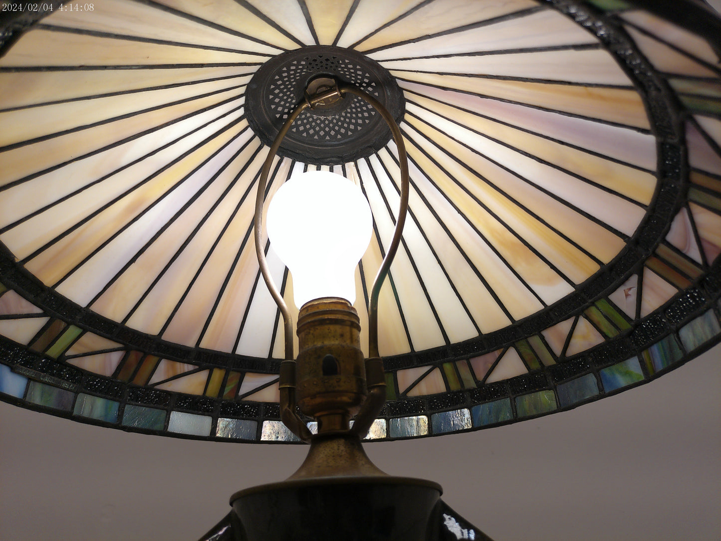 Tiffany Style Lamp uni1ue Porcelain Base