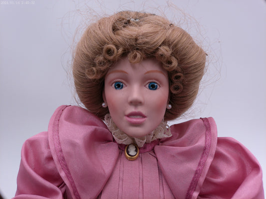 Gorgeous vintage 18” Gorham doll