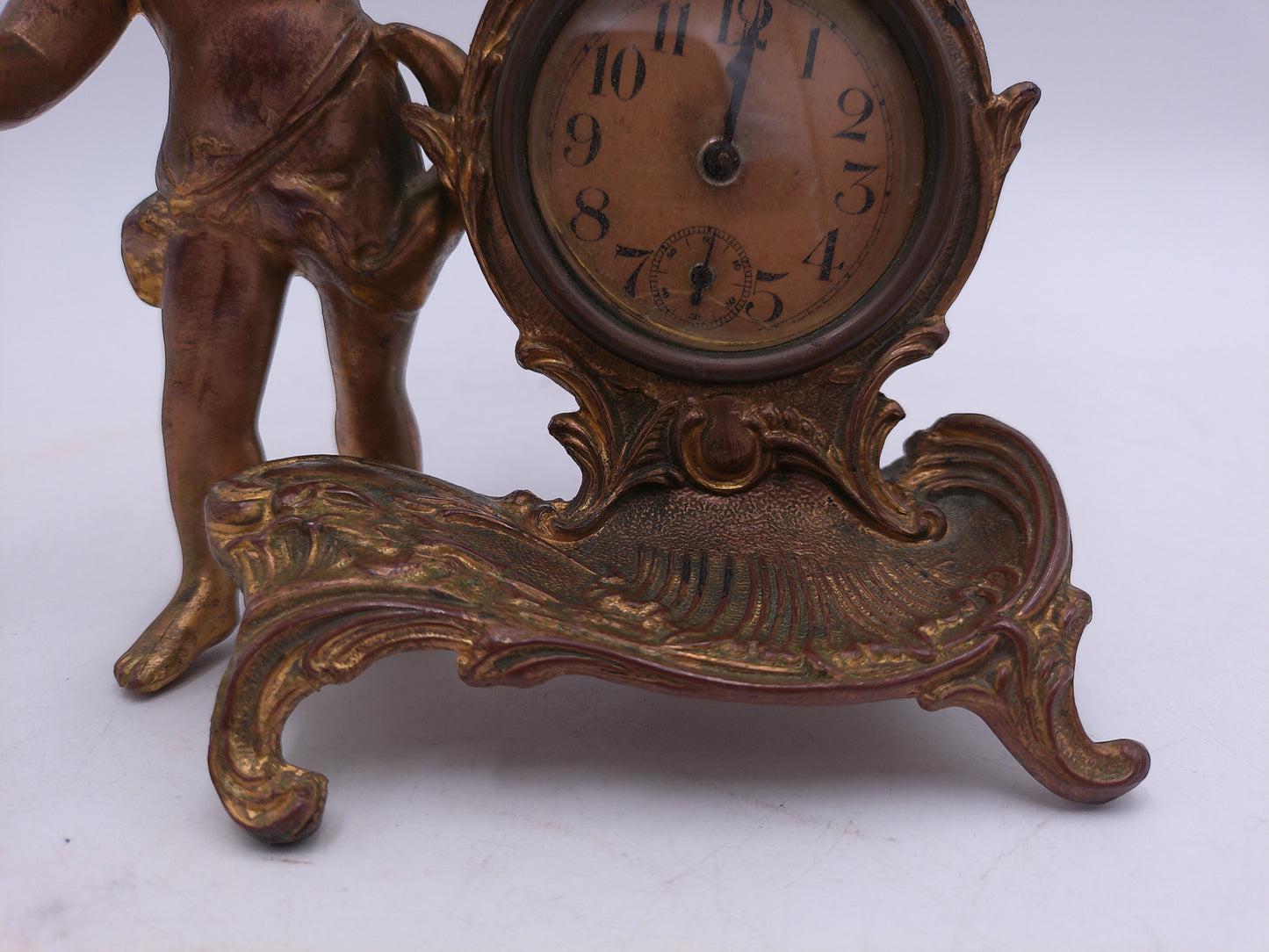 Bronze Gold Winding Clock New Haven Clock Company  Cherub Rococo Victorian Style