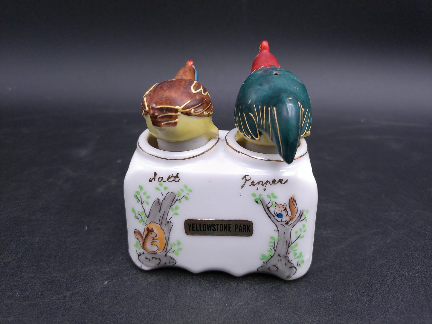 Swinging Salt & Pepper Shakers Yellowstone Park Two Sets One Holder