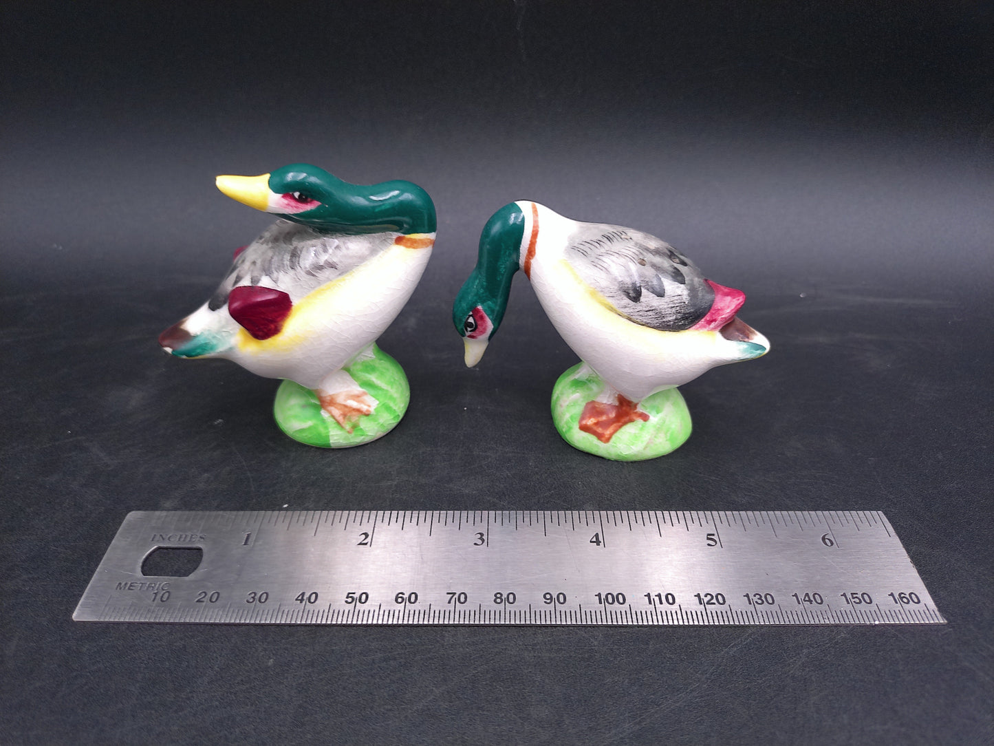 Salt and Pepper Shakers Geese Design Vintage Made in Japan
