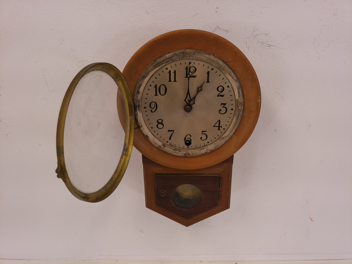 New Haven Clock Co Wall Clock  Diminutive 11.5" tall Works