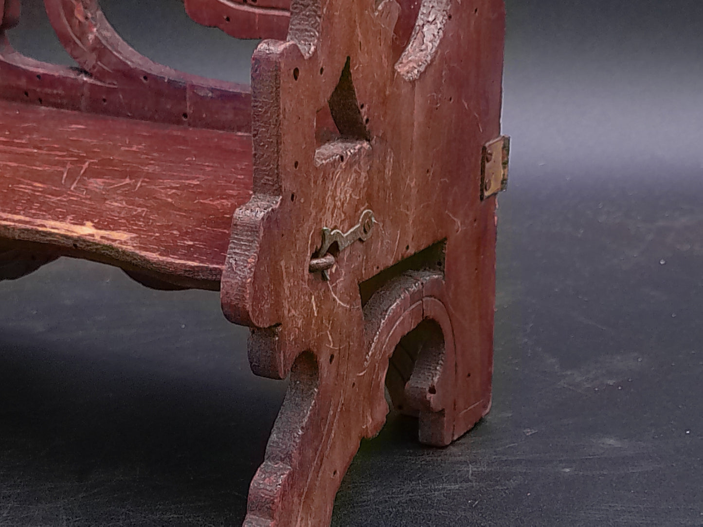 Small Display Folding Stained Wood Travel Bench Shelf Vintage