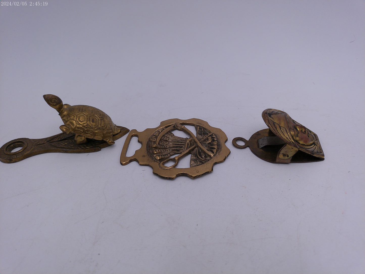 Vintage Horse Medallion Turtle and Lady Paper Clip