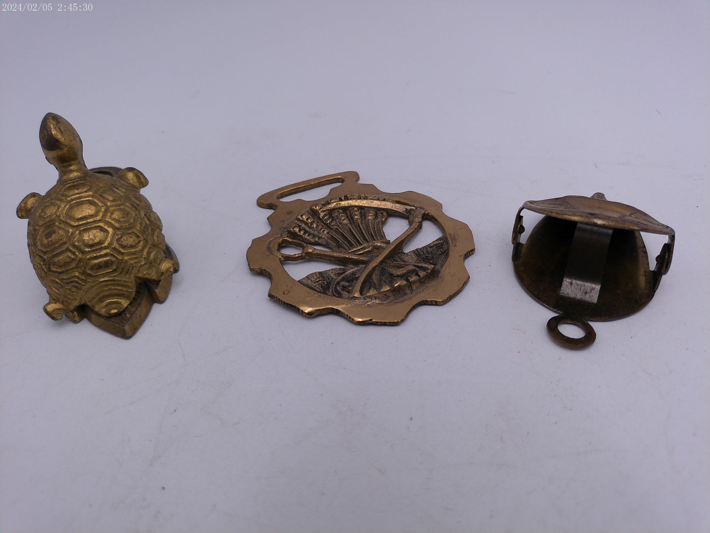 Vintage Horse Medallion Turtle and Lady Paper Clip