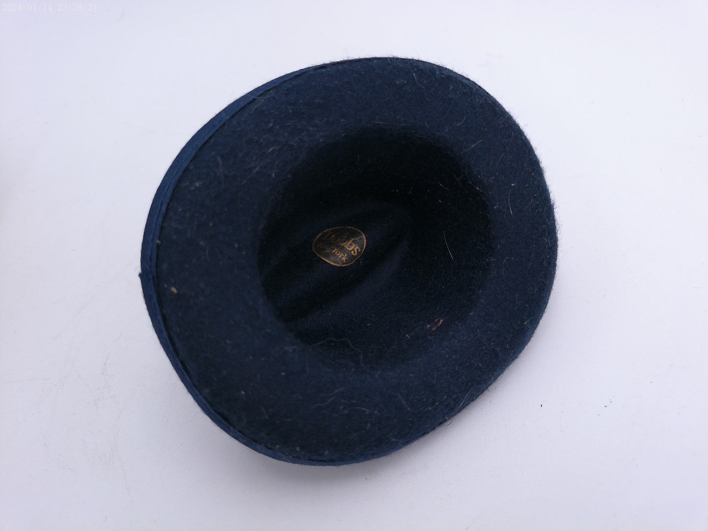 Vintage Victorian Tin Dobbs Fifth Avenue Hats Storage Powder Tin with Hat