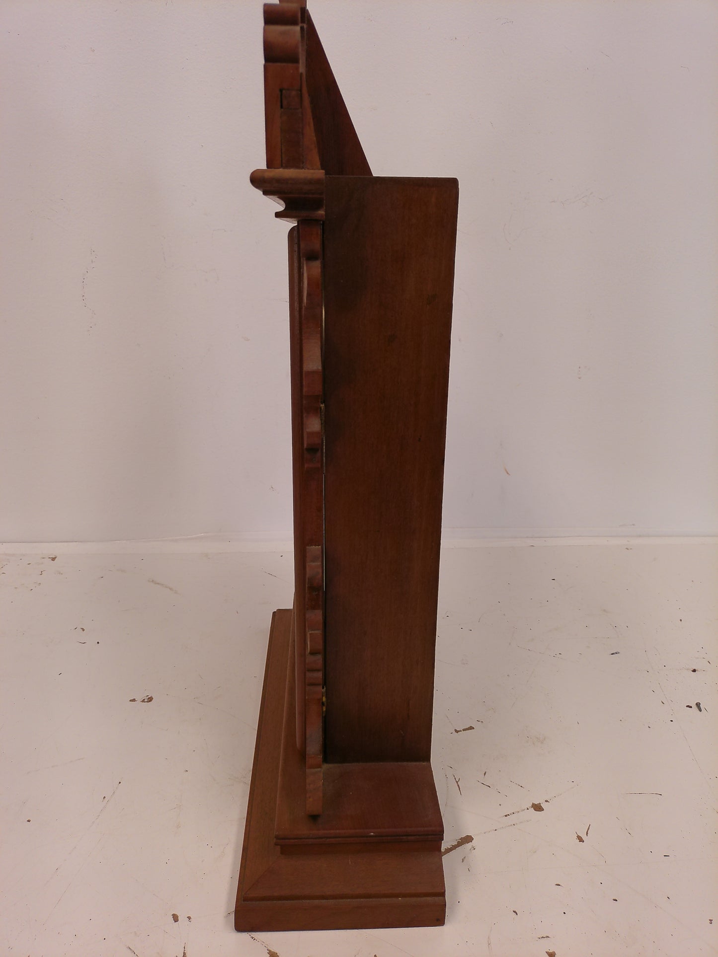 Eight Day Half Hour Strike Mantle Clock Beautiful Design Antique