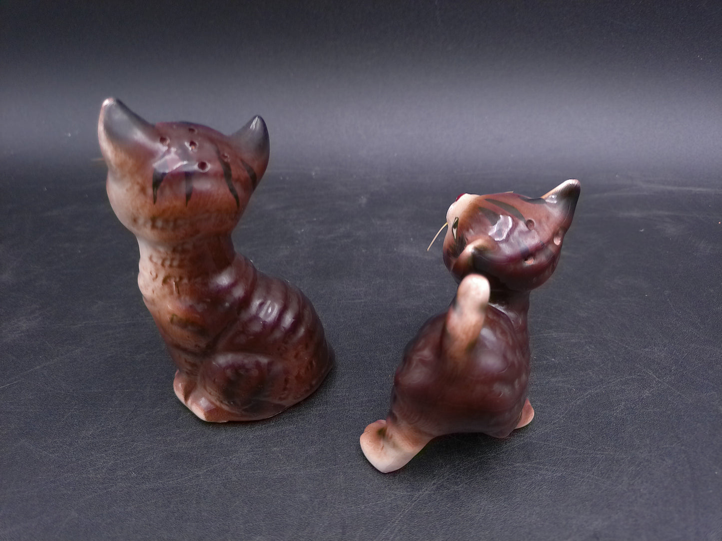 Salt and Pepper Shakers Two Cute Cats with Tray Made in Japan Vintage