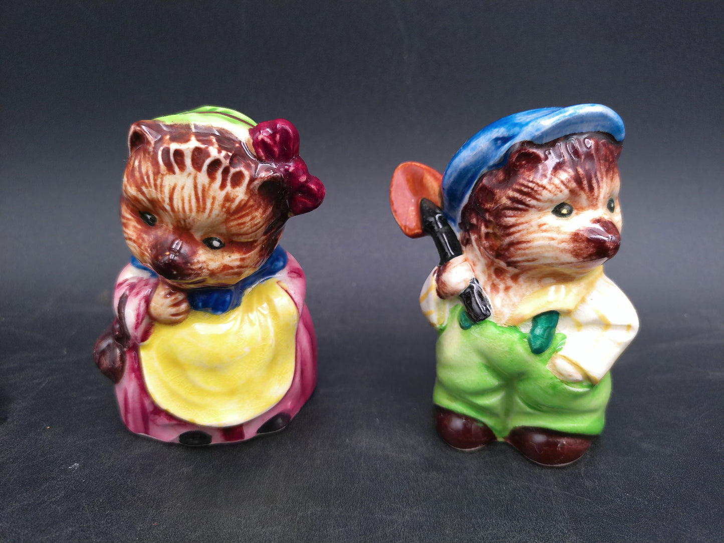 Salt and Pepper Shakers Mr & Mrs Hedgehog Made in Japan Vintage