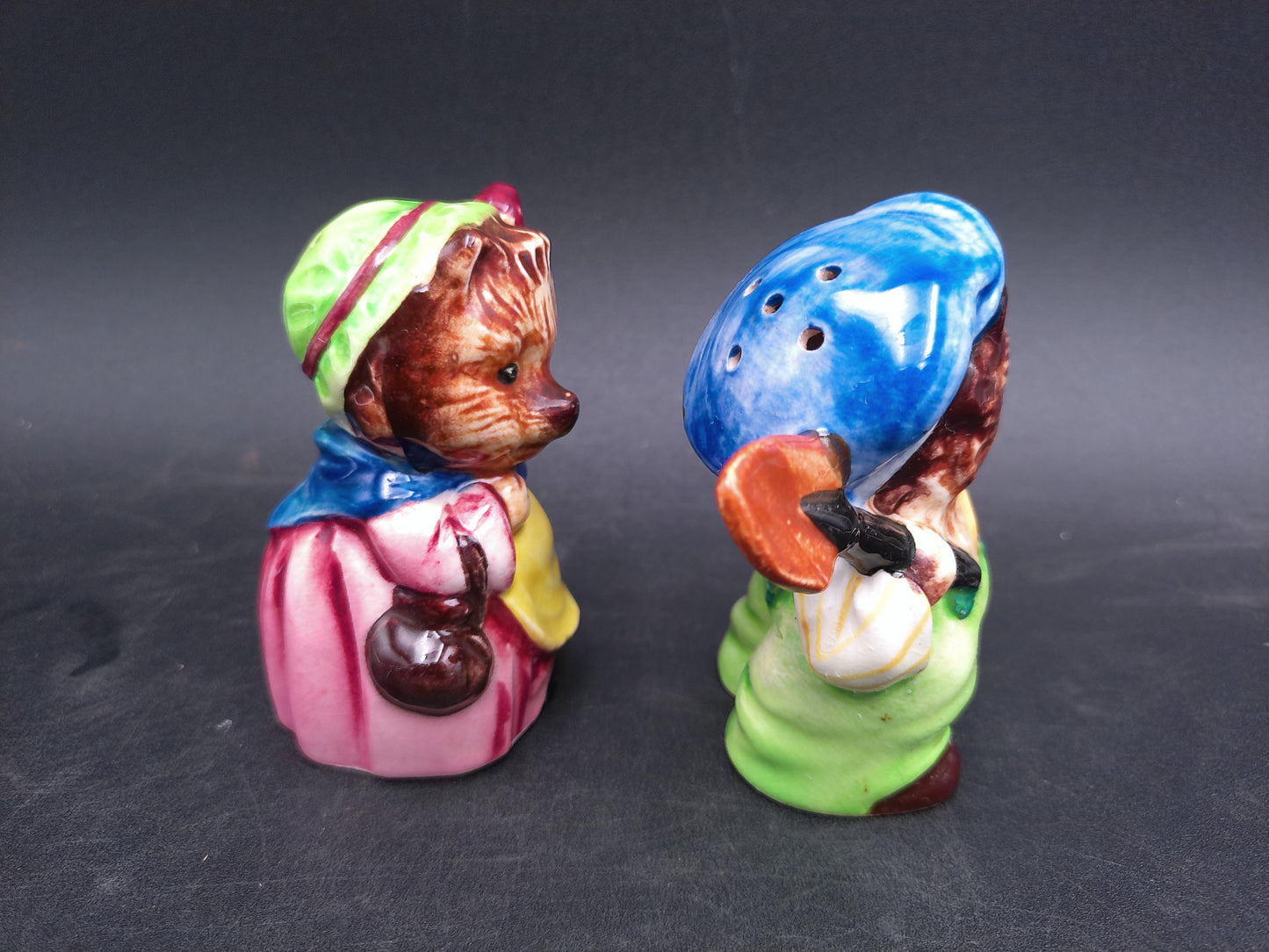 Salt and Pepper Shakers Mr & Mrs Hedgehog Made in Japan Vintage