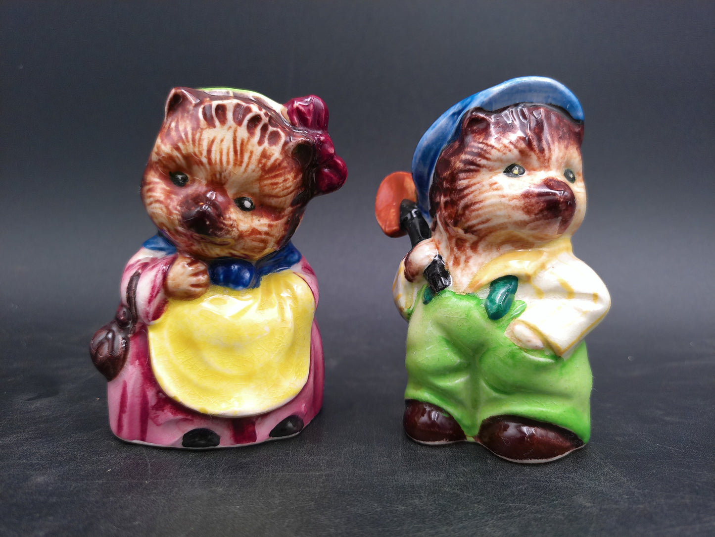 Salt and Pepper Shakers Mr & Mrs Hedgehog Made in Japan Vintage