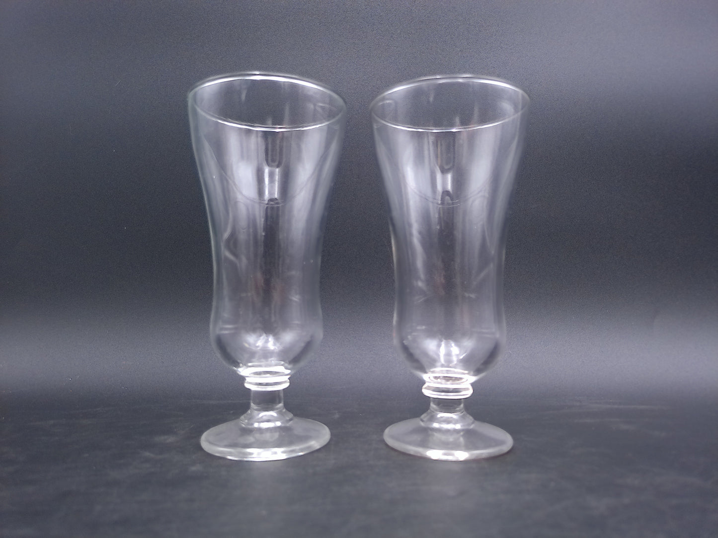 Tulip Glass Champagne Flutes Glasses Water Goblets 1980s