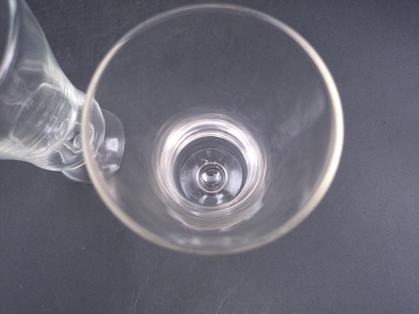 Tulip Glass Champagne Flutes Glasses Water Goblets 1980s