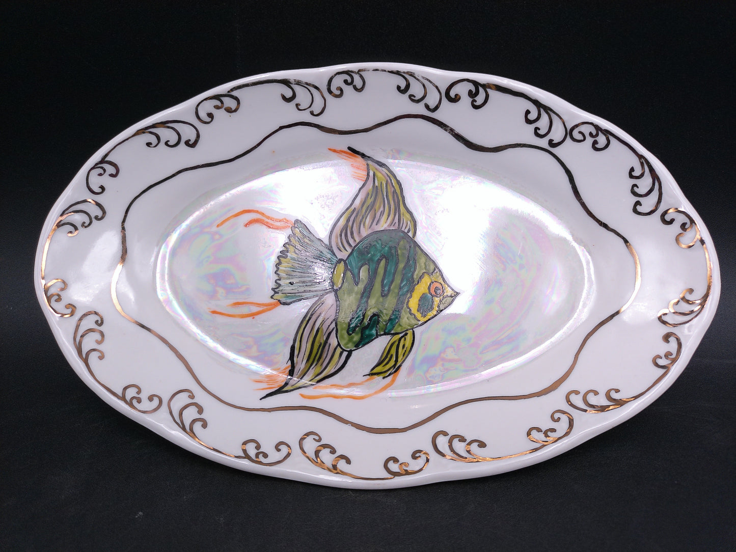 6 Different Fish Design Smaller plates and 1 bigger plates with Gold Design