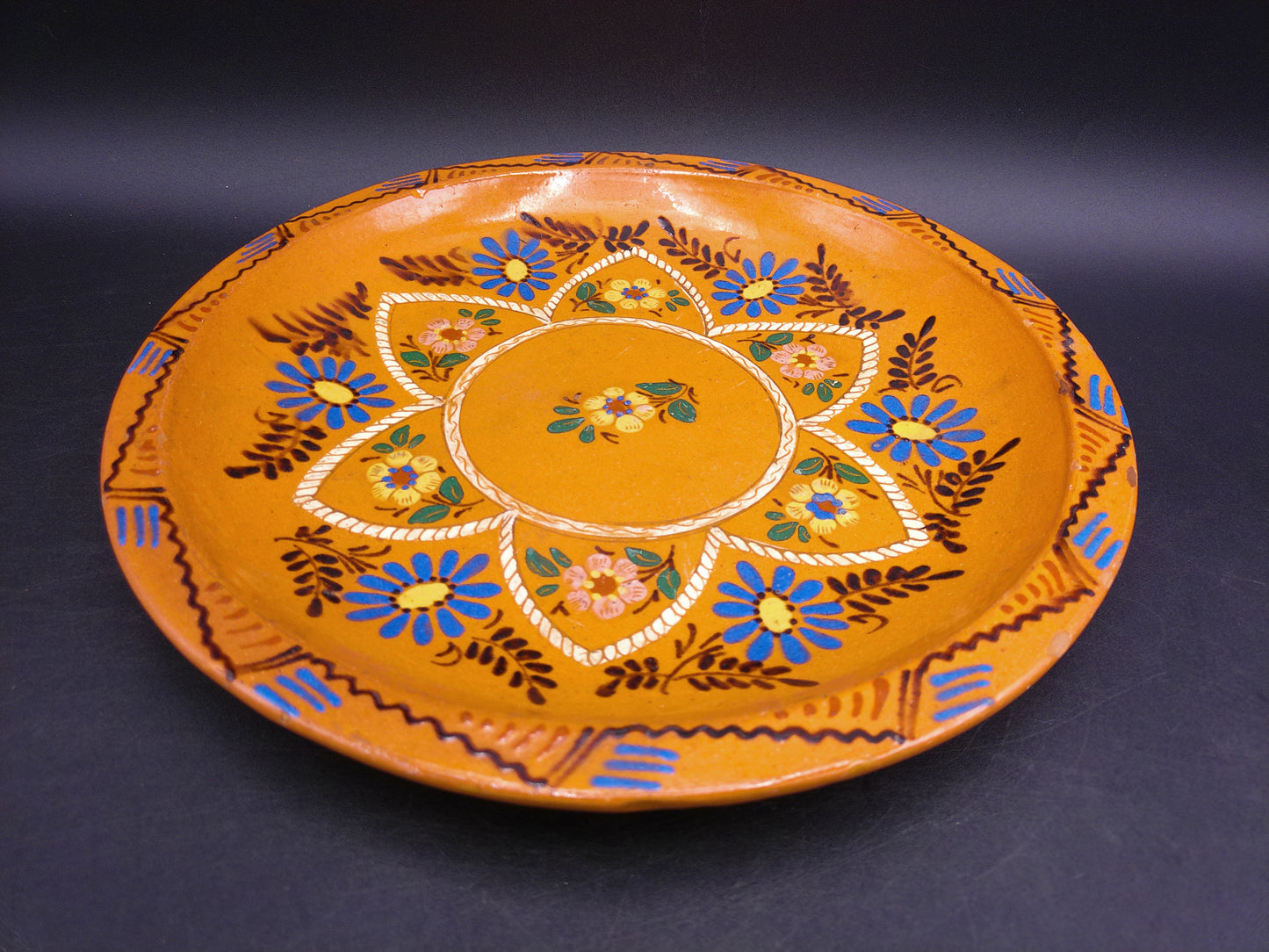 Hand Painted Beautiful Flower Design Ceramic Pottery Vintage Plate Platter