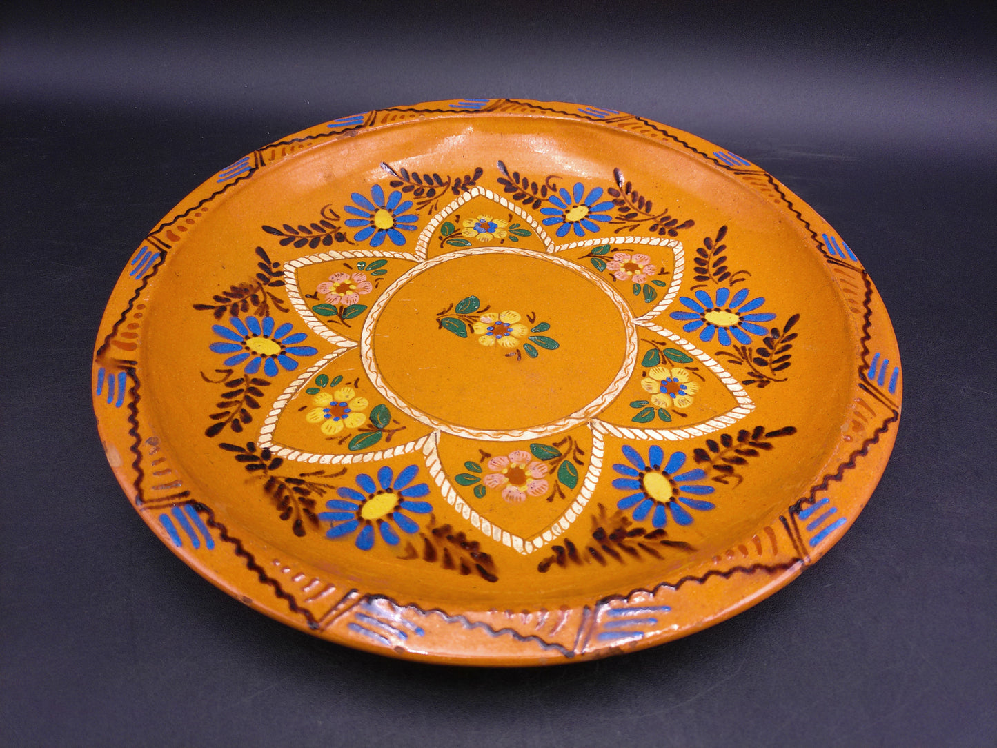 Hand Painted Beautiful Flower Design Ceramic Pottery Vintage Plate Platter