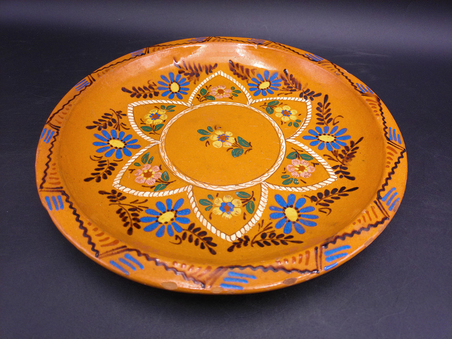 Hand Painted Beautiful Flower Design Ceramic Pottery Vintage Plate Platter