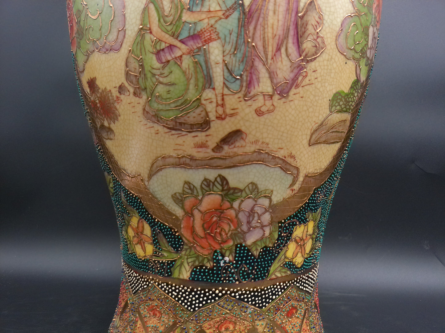 Japanese Japan Large Vase Gold Patterns Vintage Beautiful Bead Designs