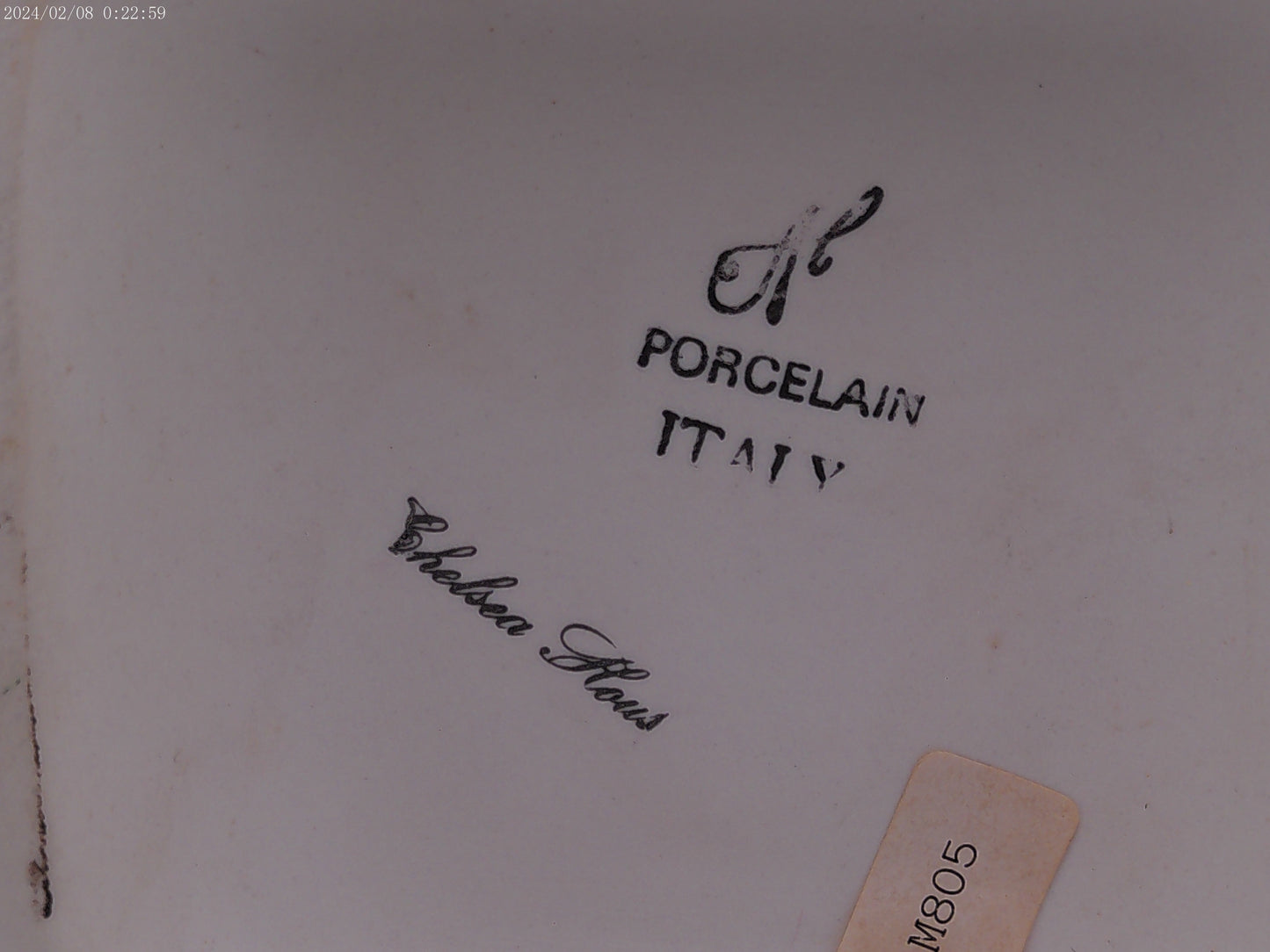 Cheho Seated Lion Statue on Stand Porcelian Italy