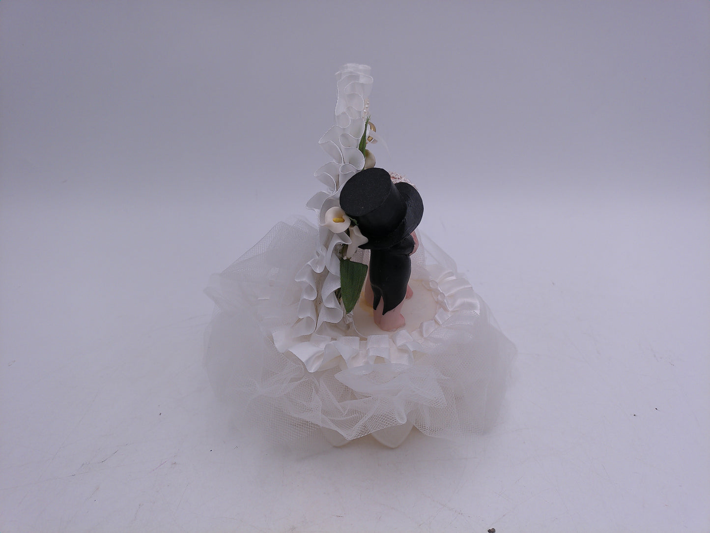 Kewpie Wedding Cake Topper Style Bride & Groom with Petals