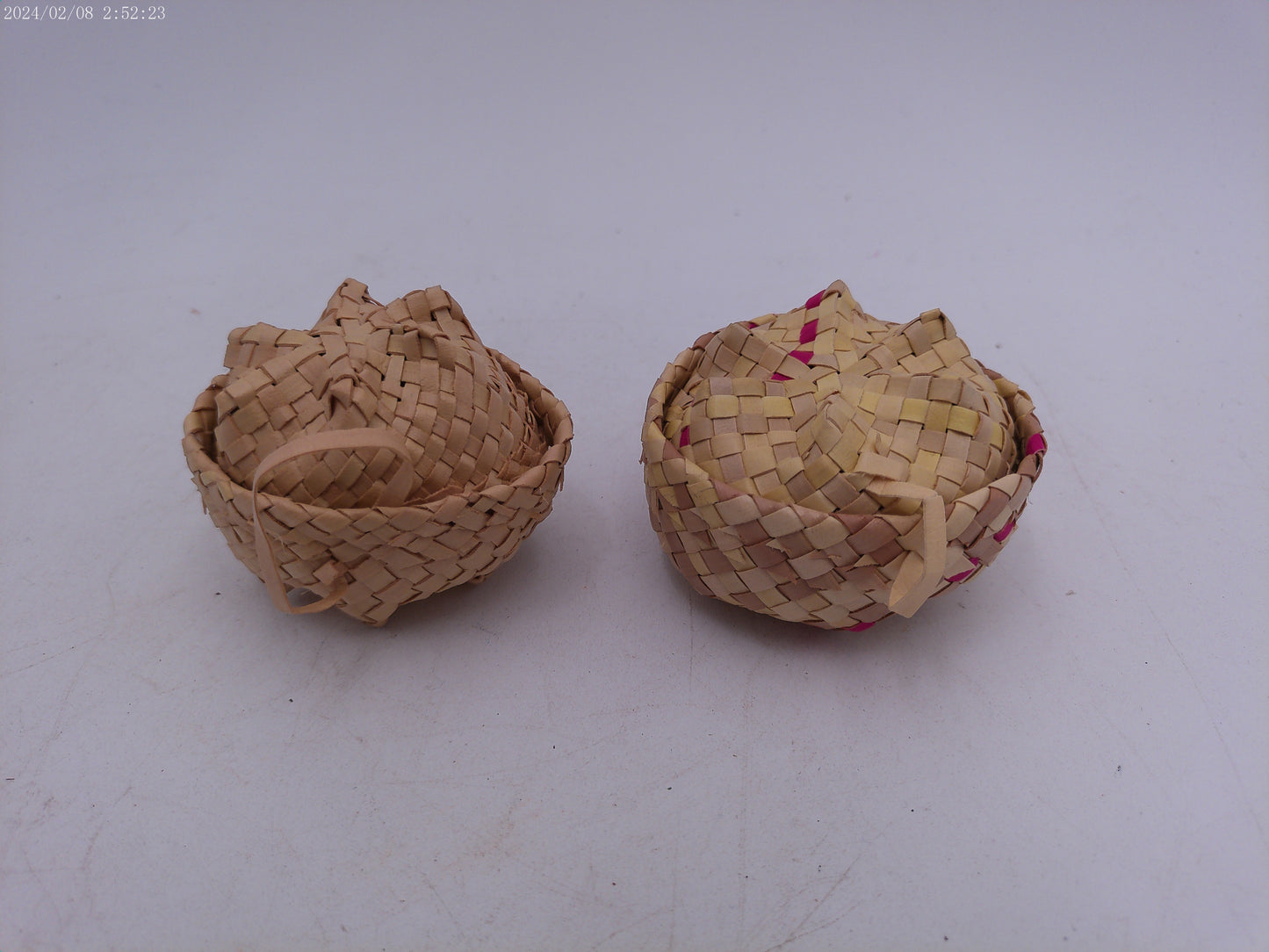 Miniature Woven Straw Baskets with covers Lot of 2