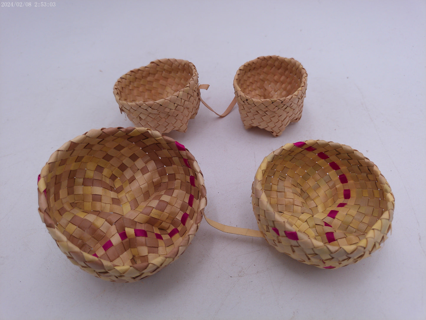 Miniature Woven Straw Baskets with covers Lot of 2