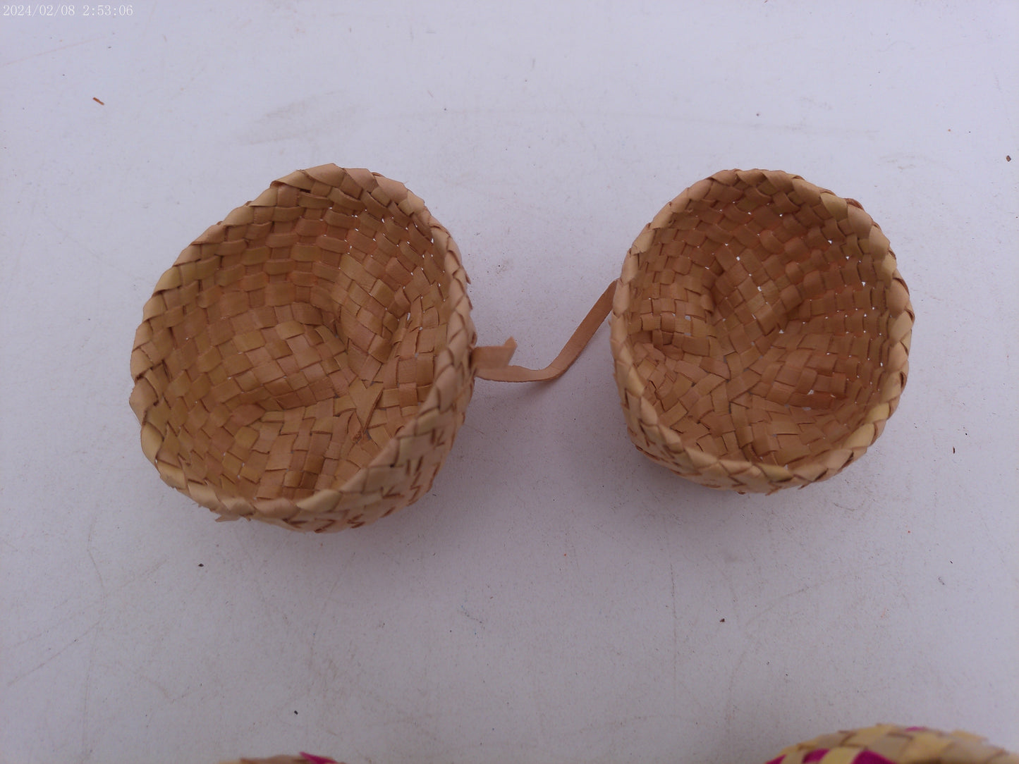 Miniature Woven Straw Baskets with covers Lot of 2