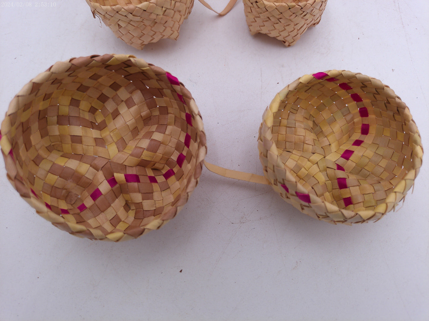 Miniature Woven Straw Baskets with covers Lot of 2