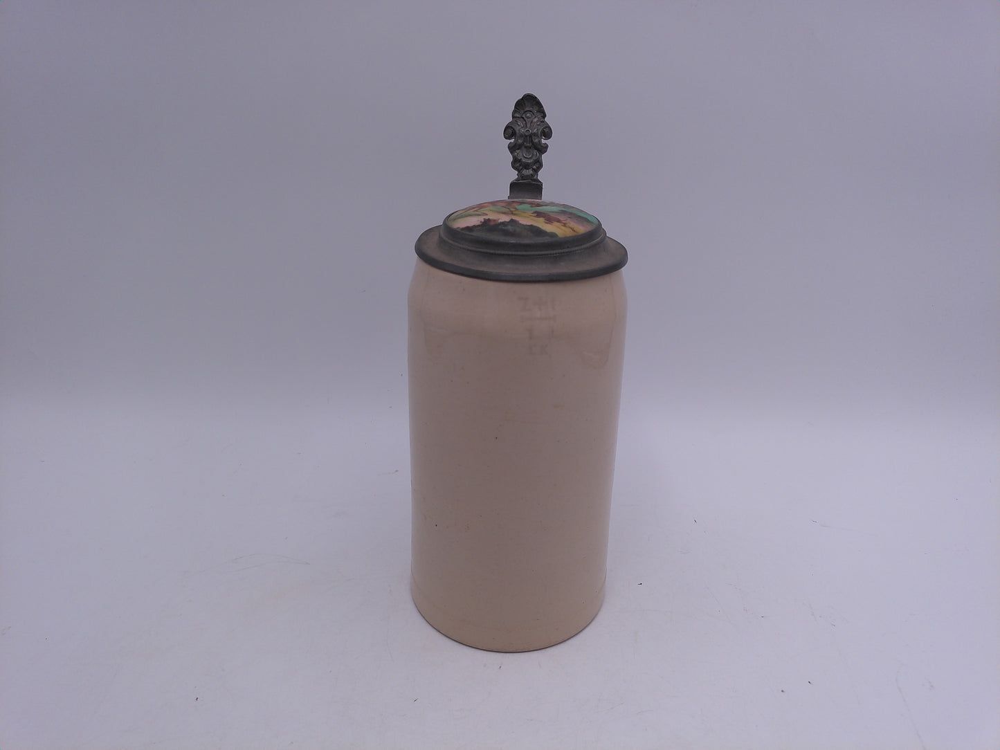 Beer Stein with Deer art on top of lid 1L Vintage