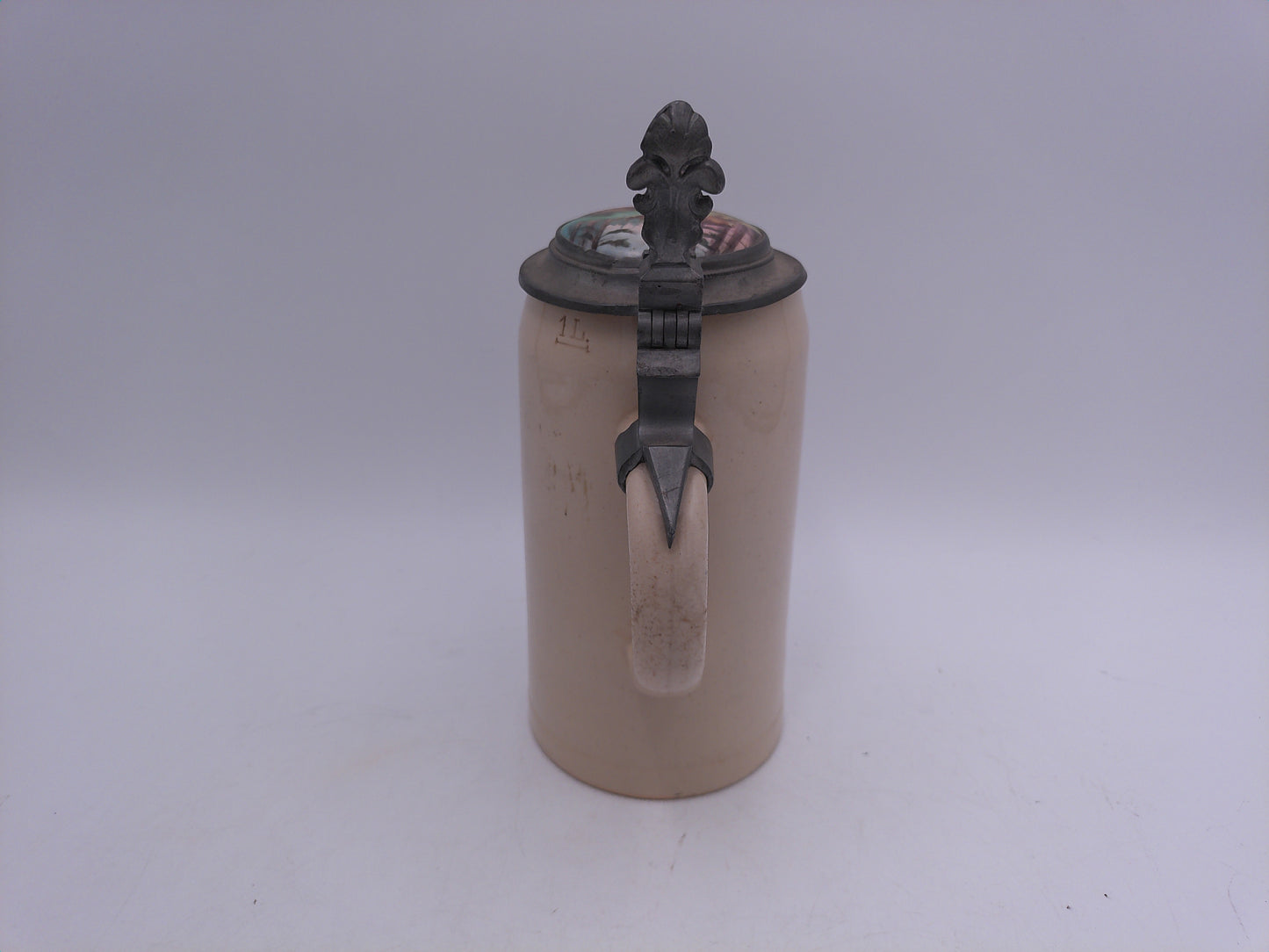 Beer Stein with Deer art on top of lid 1L Vintage
