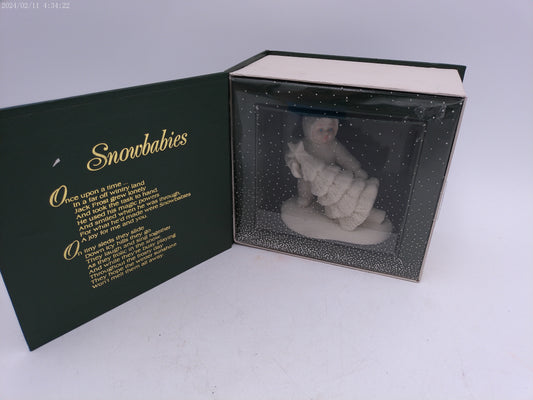 Snowbabies I'll Put Up The Tree Figurine Winter P2