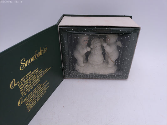 Snowbabies  Frosty Fun  Vtg Figure Figurine Statue p40