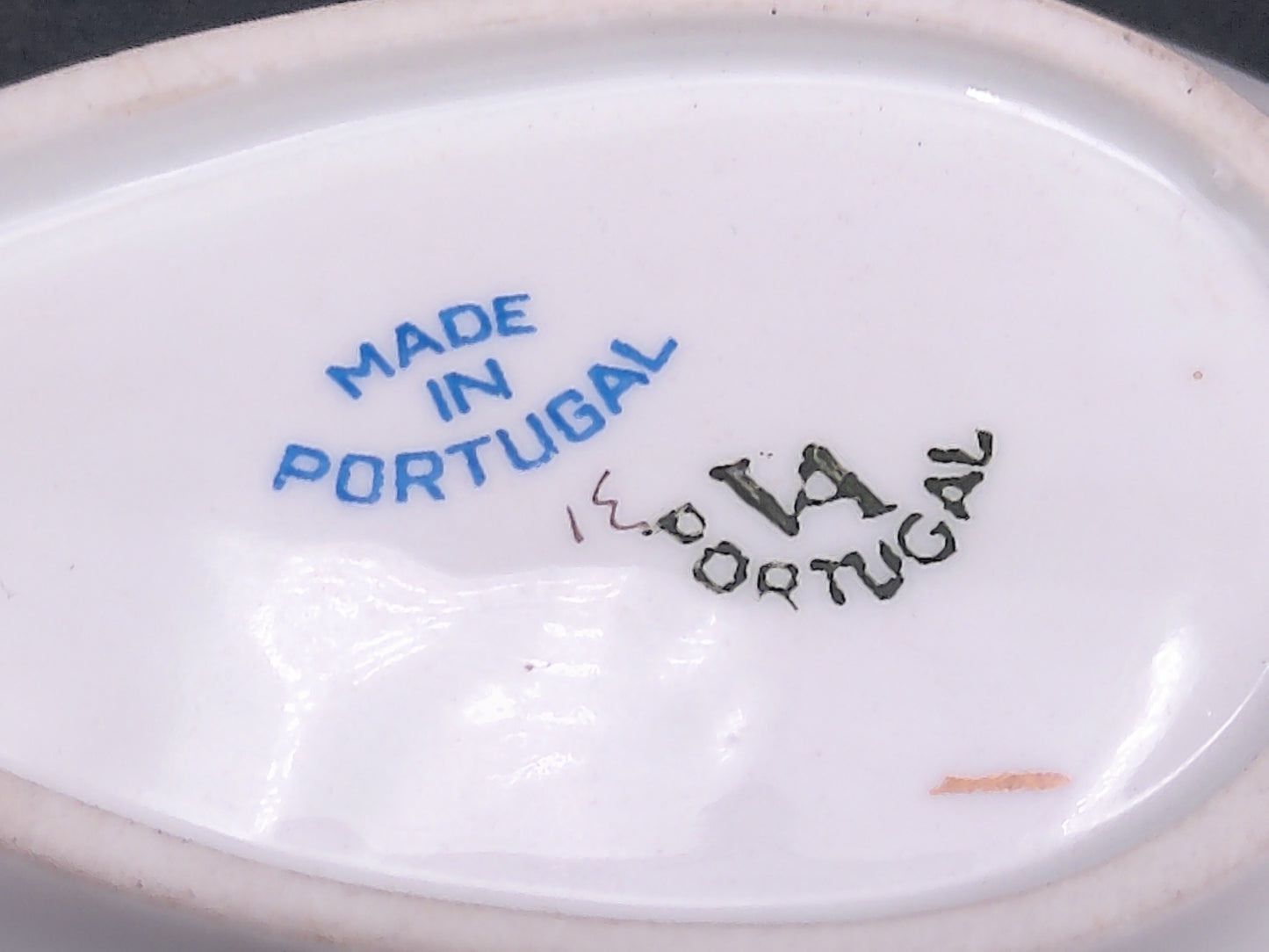 Porcelain Hand Painted Victorian Style Gold Rim Candy Nut Scoop Made in Portugal